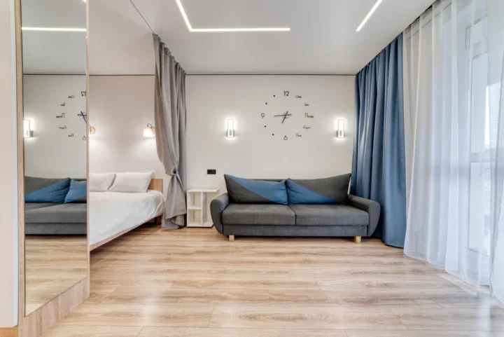 Short-term studio apartment at 15 Bratskaya Str., Minsk