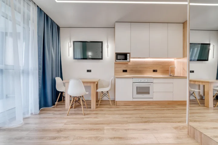 Short-term studio apartment at 15 Bratskaya Str., Minsk