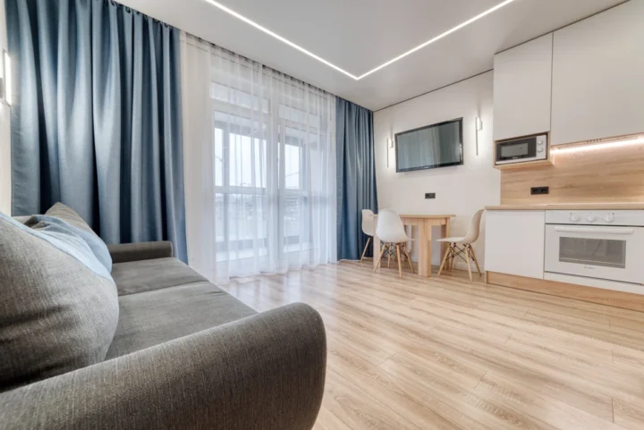 Short-term studio apartment at 15 Bratskaya Str., Minsk