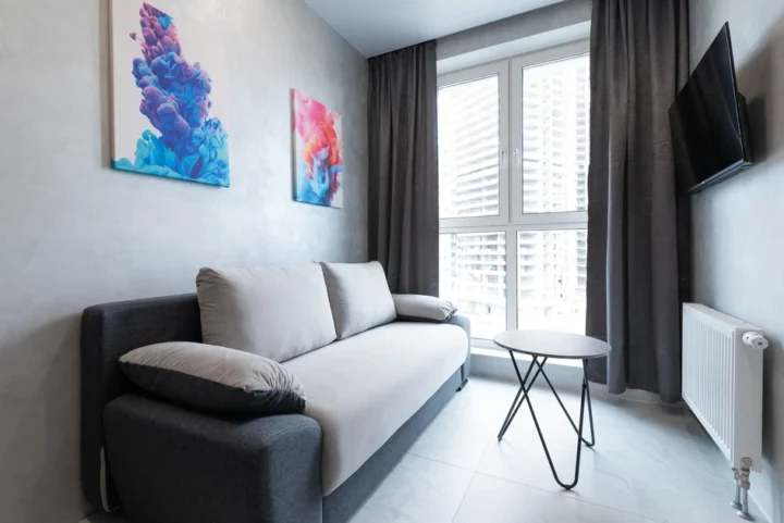 Short-term studio apartment at 9 Bratskaya Str., Minsk