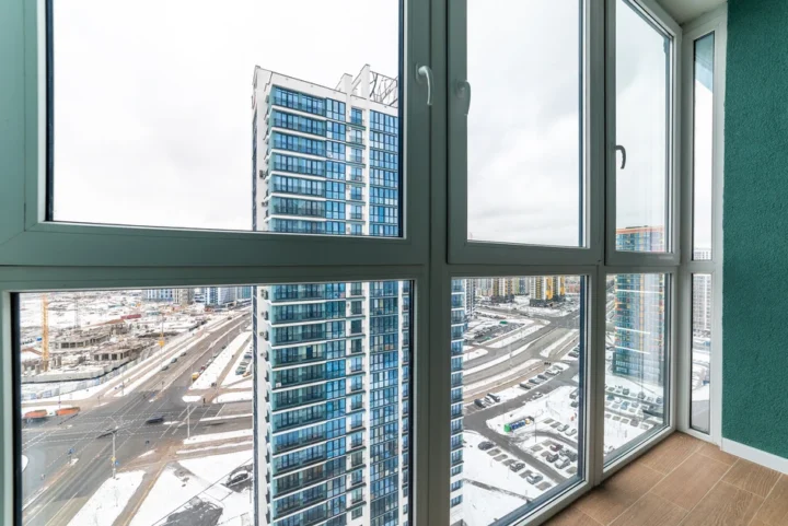 Интерьер квартиры-студии на сутки по адресу: Минск, ул. Игоря Лученка, 13