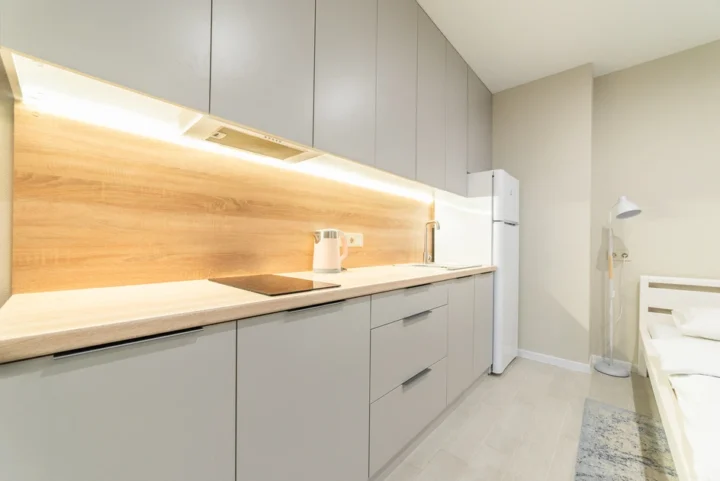 Интерьер квартиры-студии на сутки по адресу: Минск, ул. Игоря Лученка, 23