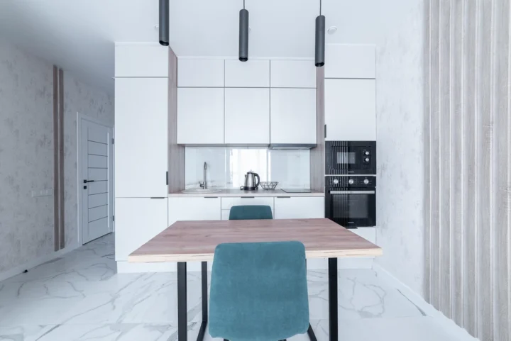 Short-term studio apartment at 28 Igorya Luchenka Str., Minsk