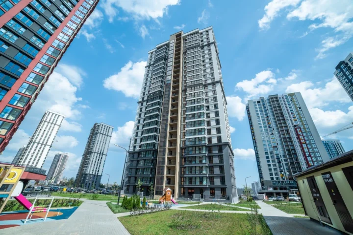 Short-term studio apartment at 28 Igorya Luchenka Str., Minsk