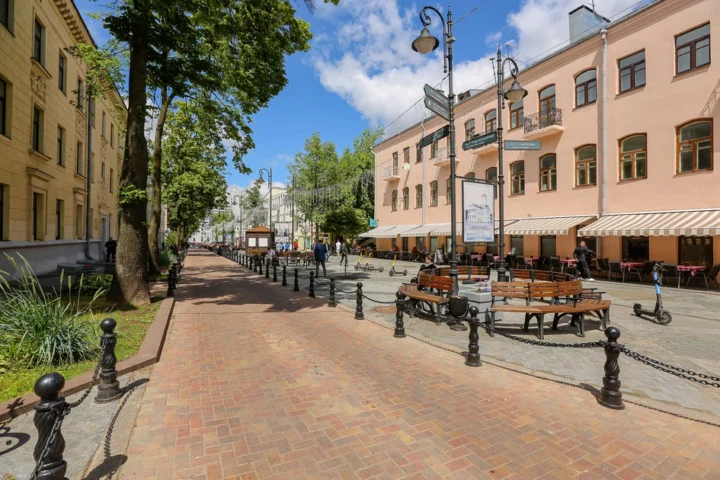 Интерьер 2-комнатной квартиры на сутки по адресу: Минск, ул. Интернациональная, 15