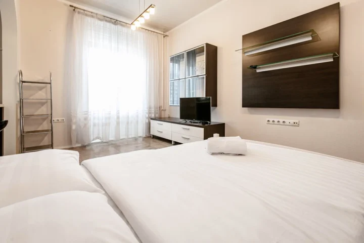 Short-term studio apartment at 5 Kalvariyskaya Str., Minsk