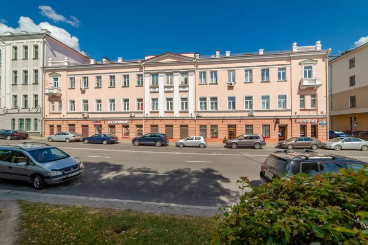 Short-term 2-bedroom apartment at 23 Kirova Str., Minsk