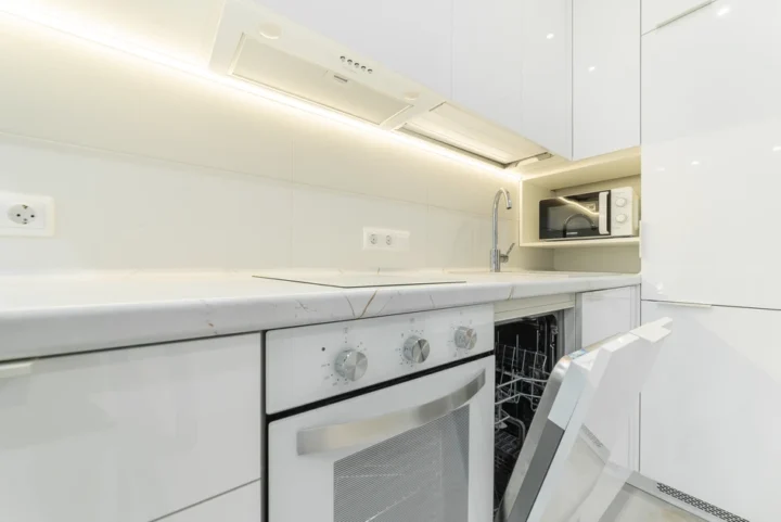 Интерьер квартиры-студии на сутки по адресу: Минск, ул. Михаила Савицкого, 12