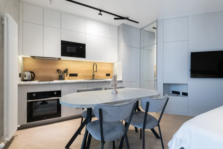 Интерьер квартиры-студии на сутки по адресу: Минск, ул. Михаила Савицкого, 37