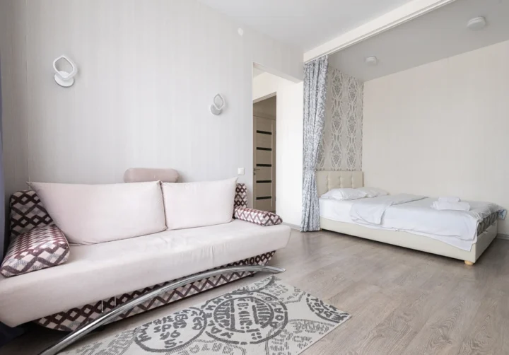 Short-term 1-bedroom apartment at 48 Nezavisimosti Ave., Minsk