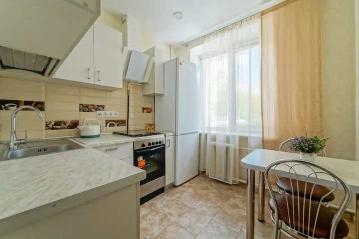 Short-term 1-bedroom apartment at 52 Nezavisimosti Ave., Minsk