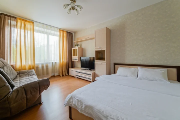 Short-term 1-bedroom apartment at 52 Nezavisimosti Ave., Minsk