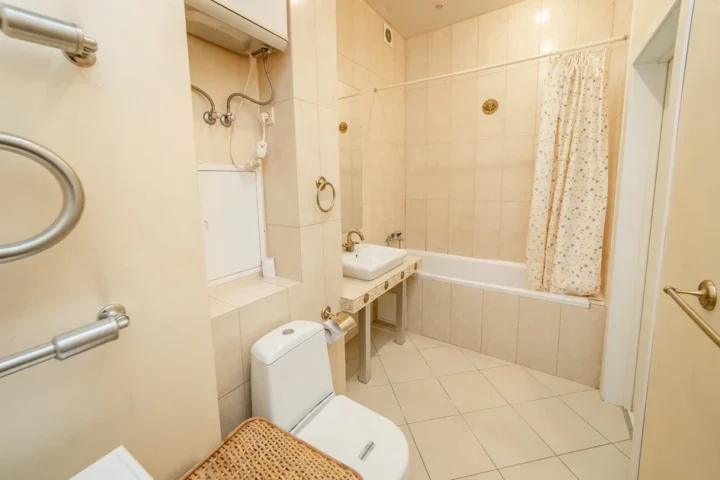 Short-term 2-bedroom apartment at 91 Nezavisimosti Ave., Minsk