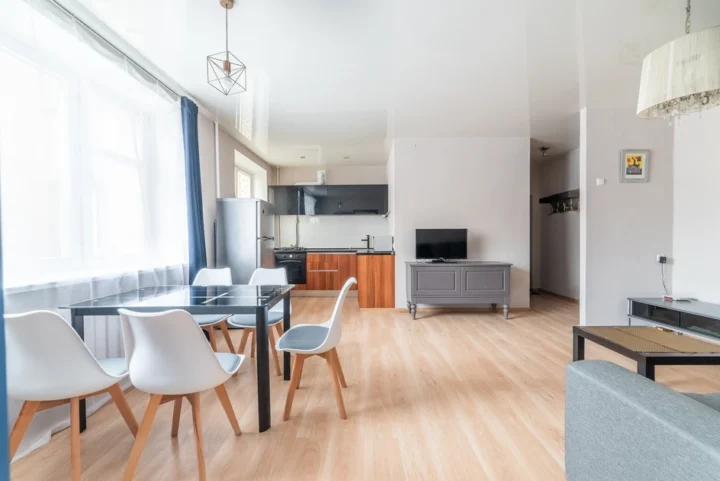 Short-term 2-bedroom apartment at 52 Nezavisimosti Ave., Minsk