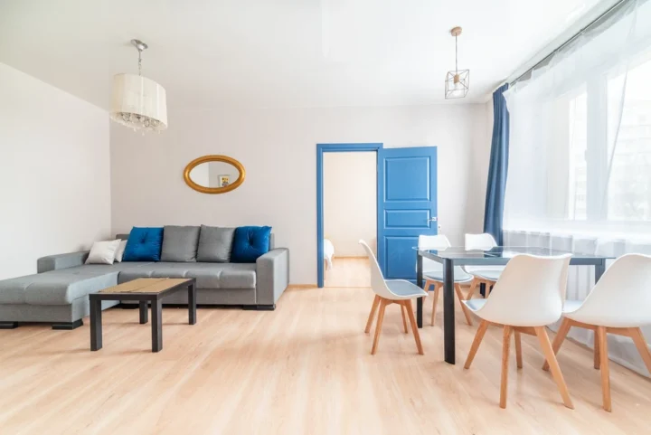 Short-term 2-bedroom apartment at 52 Nezavisimosti Ave., Minsk