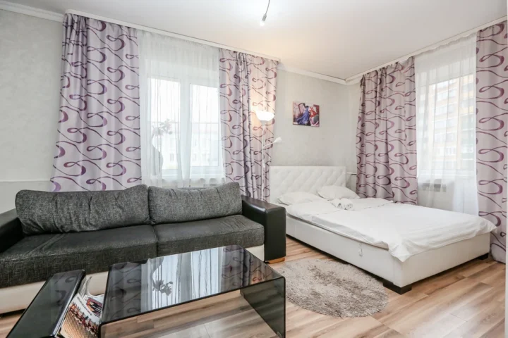 Short-term 1-bedroom apartment at 20 Romanovskaya Sloboda Str., Minsk