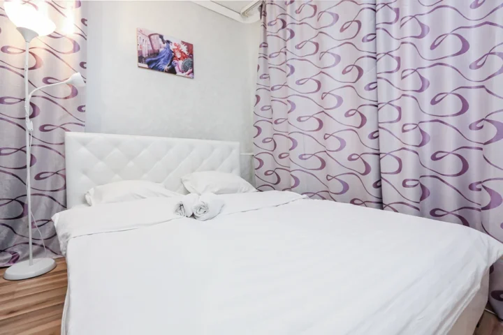 Short-term 1-bedroom apartment at 20 Romanovskaya Sloboda Str., Minsk