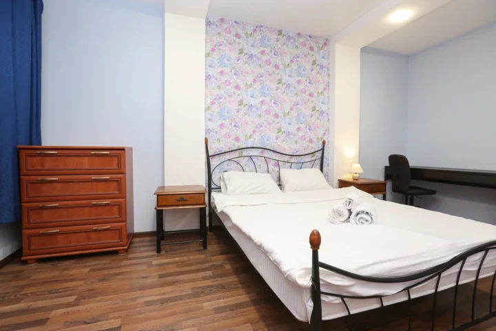 Short-term 2-bedroom apartment at 4d Skryganova Str., Minsk