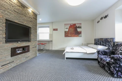 Short-term studio apartment at 36 Surganova Str., Minsk