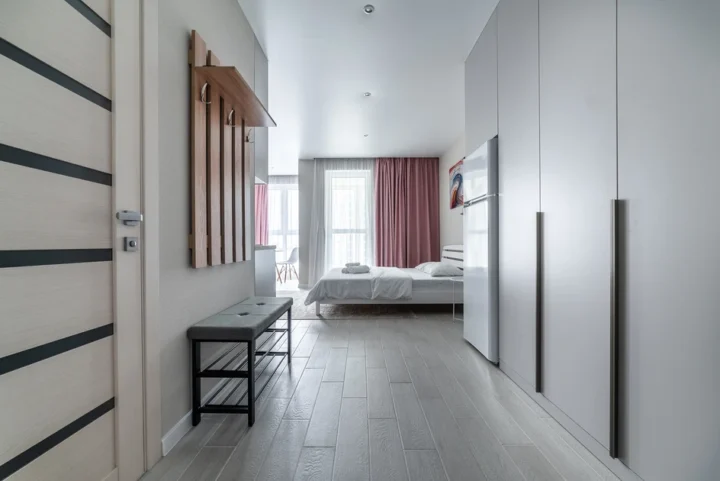 Интерьер квартиры-студии на сутки по адресу: Минск, ул. Игоря Лученка, 19