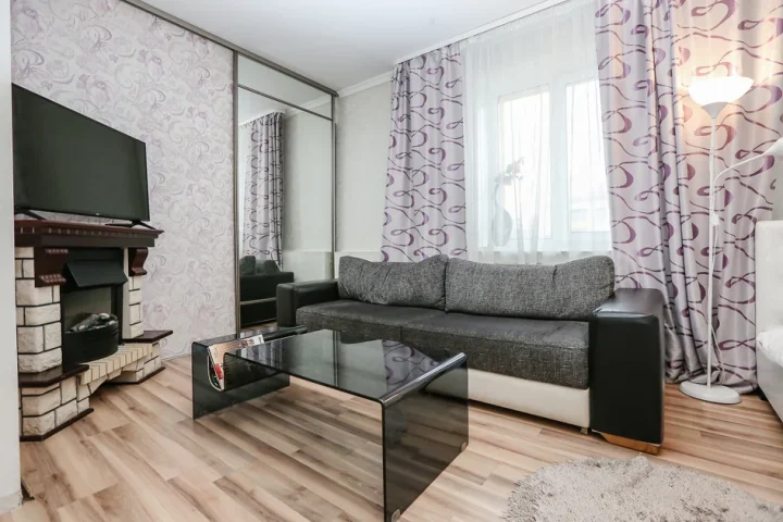 Short-term 1-bedroom apartment at 20 Romanovskaya Sloboda Str., Minsk
