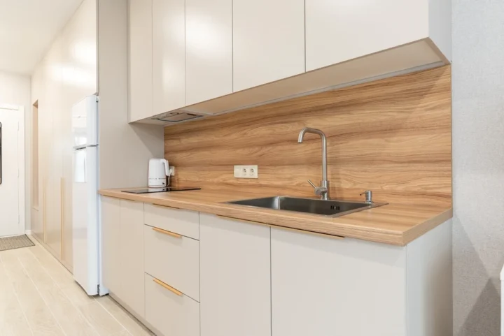 Интерьер квартиры-студии на сутки по адресу: Минск, ул. Николы Теслы, 20